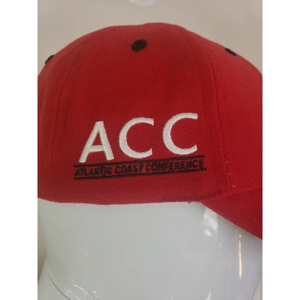 North Carolina State Wolfpack NCAA FBS ACC Adjustabl Top of the World Curve Bill